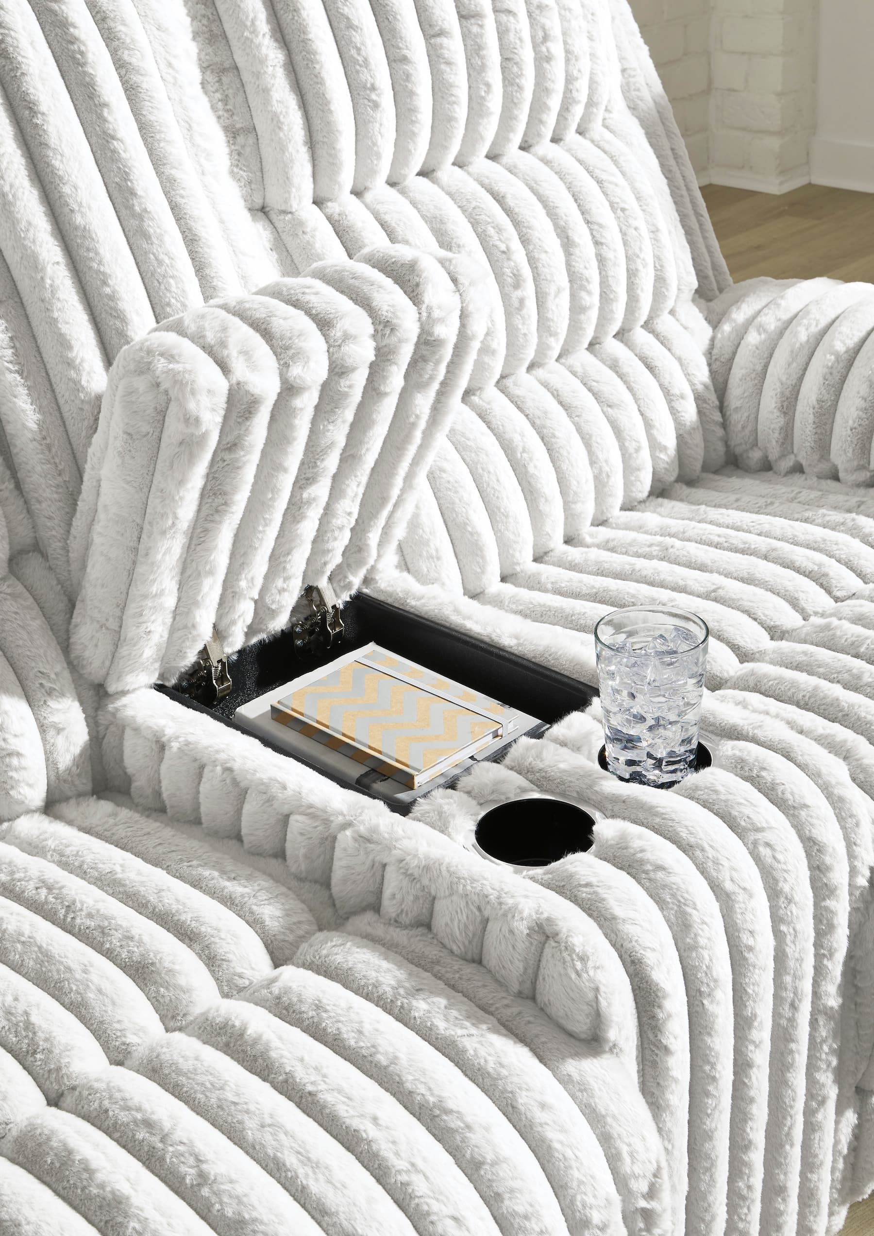 Technique - двухместный диван-реклайнер