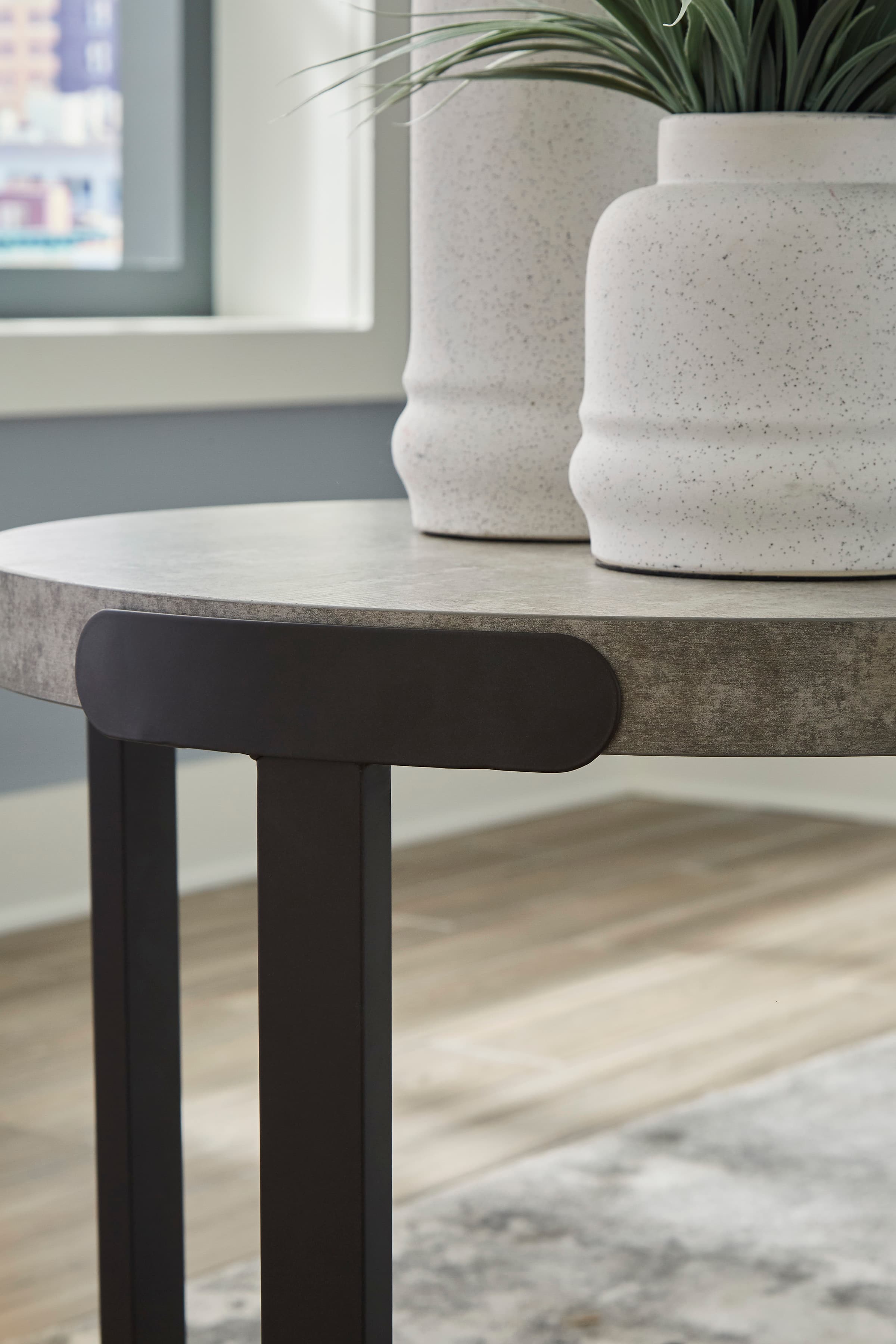 Darthurst - набор журнальных столиков