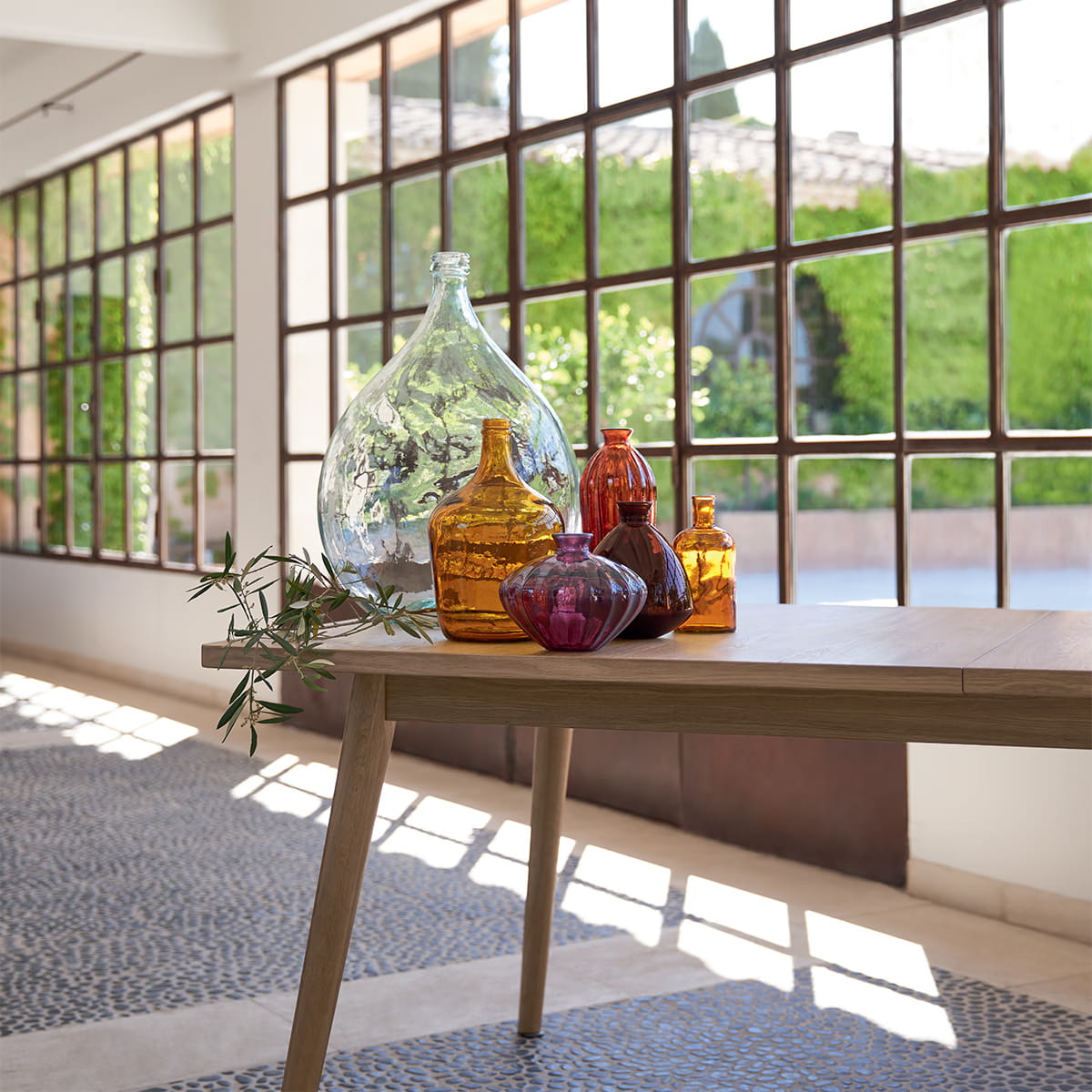 189215 Ваза стеклянная коричневая