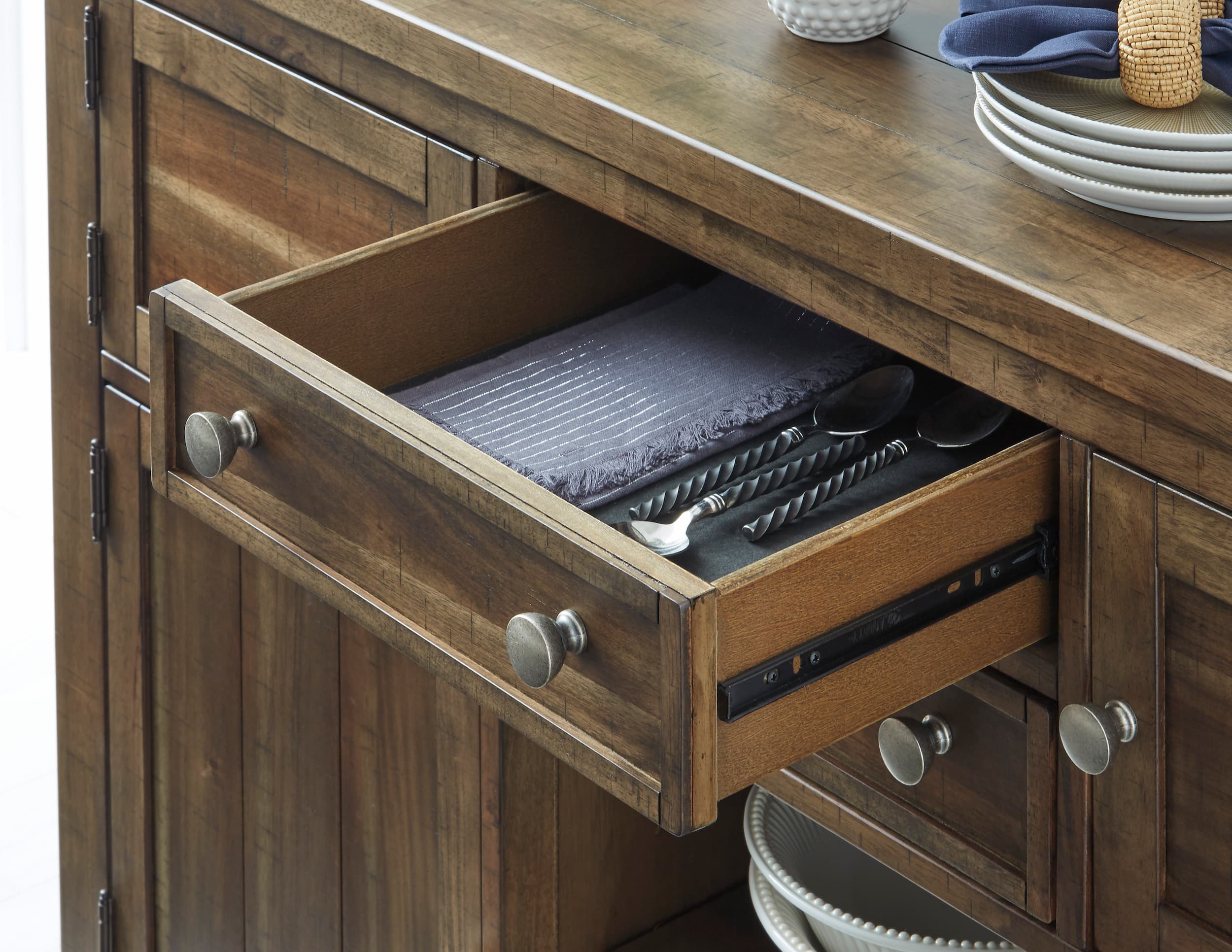 Moriville - сервировочный комод