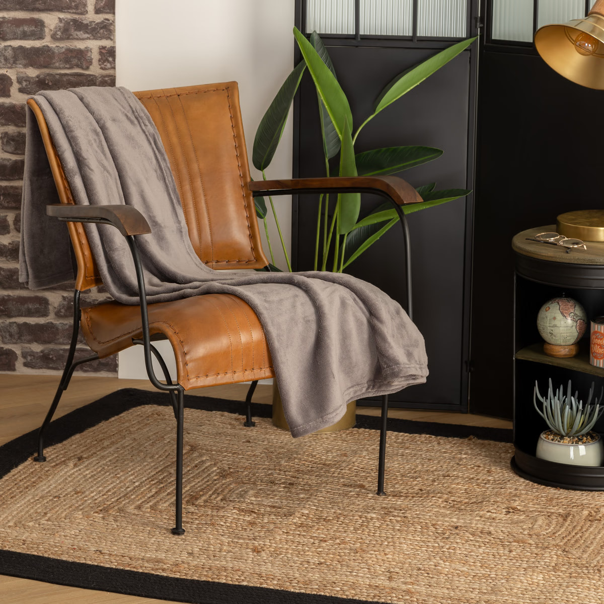 103871B Серый плед из микрофибры