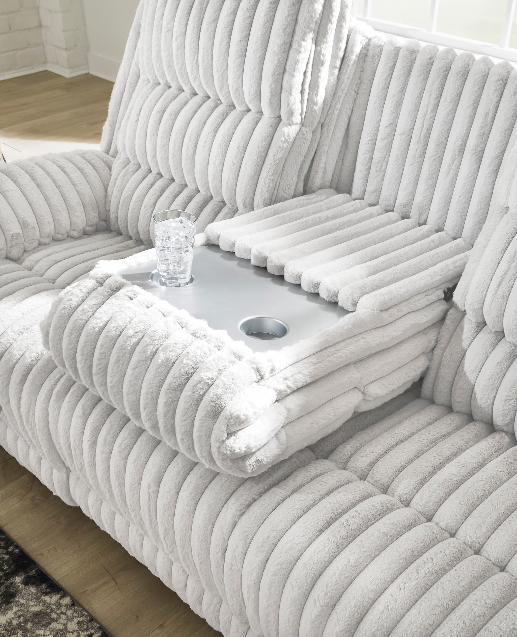 Technique - трехместный диван-реклайнер