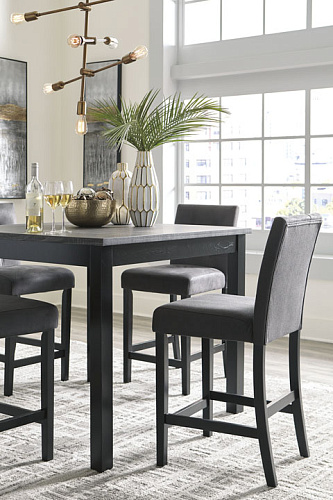 Table + chairs (set) Garvine