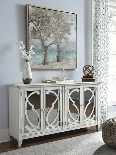 Accent chest of drawers Mirimyn Off White